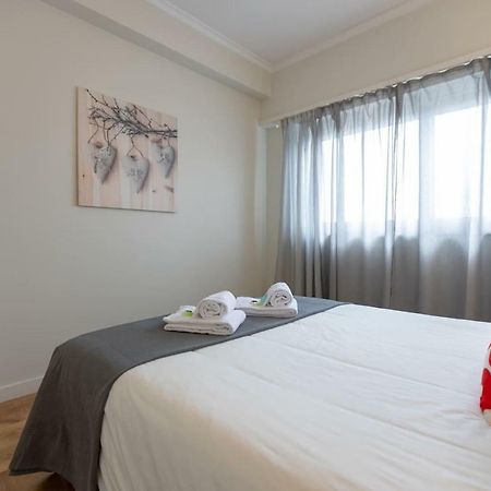 Trindade Sunny Downtown Apartment With Balcony & Ac Porto Eksteriør billede