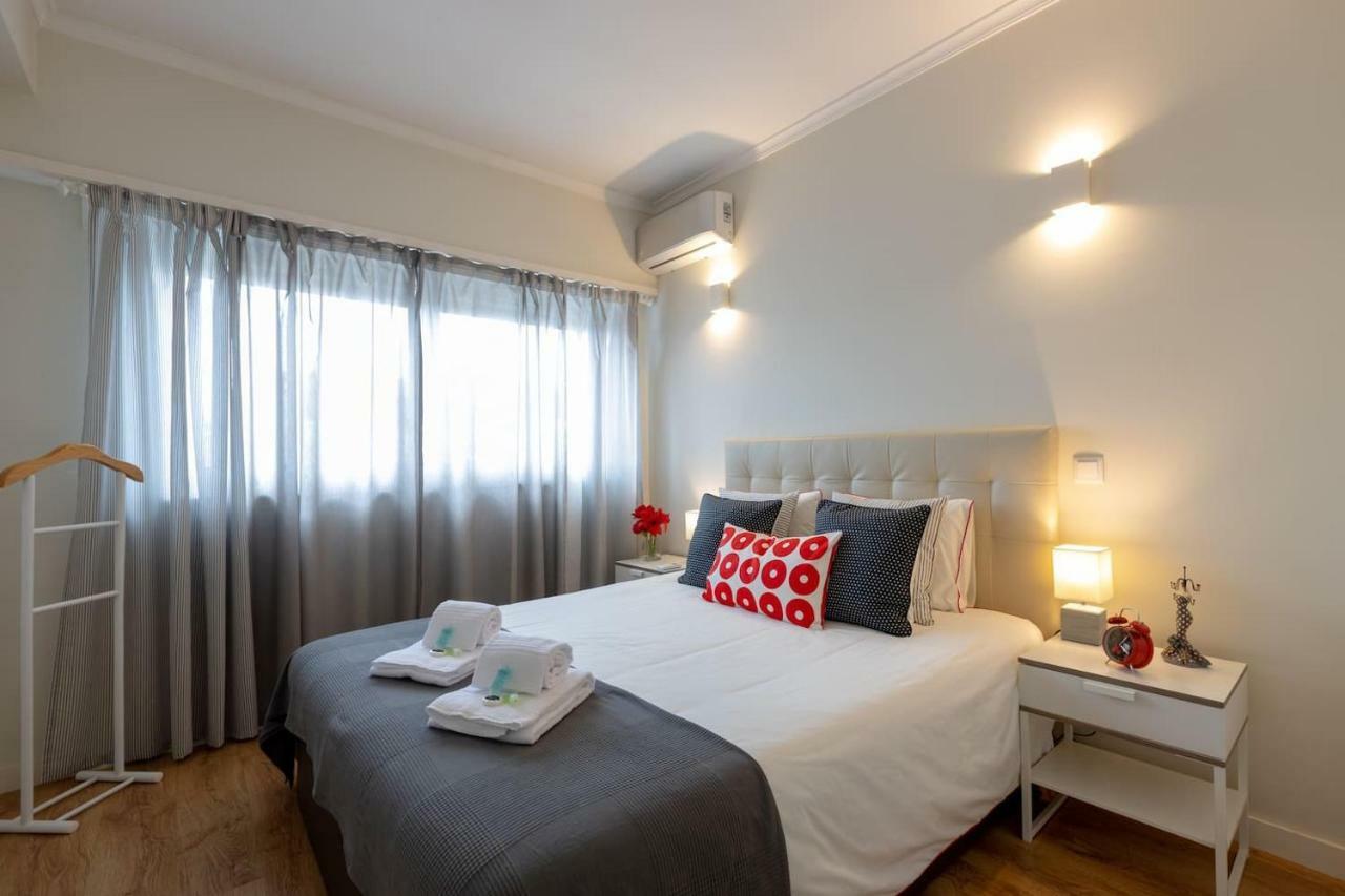 Trindade Sunny Downtown Apartment With Balcony & Ac Porto Eksteriør billede