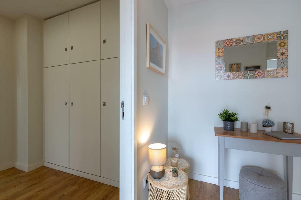 Trindade Sunny Downtown Apartment With Balcony & Ac Porto Eksteriør billede